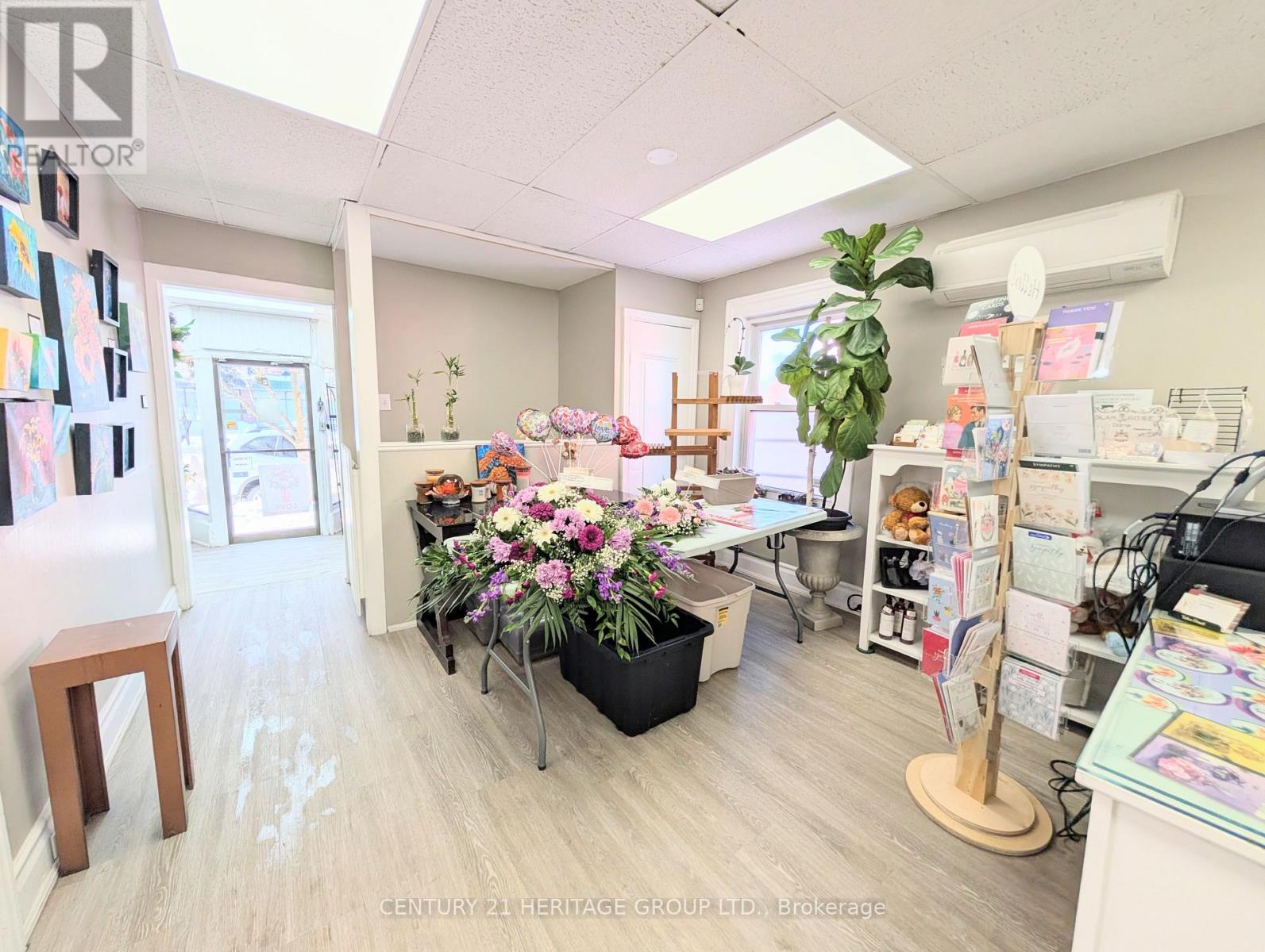 15 Main Street E, Newmarket, Ontario  L3Y 3Y1 - Photo 9 - N13516370