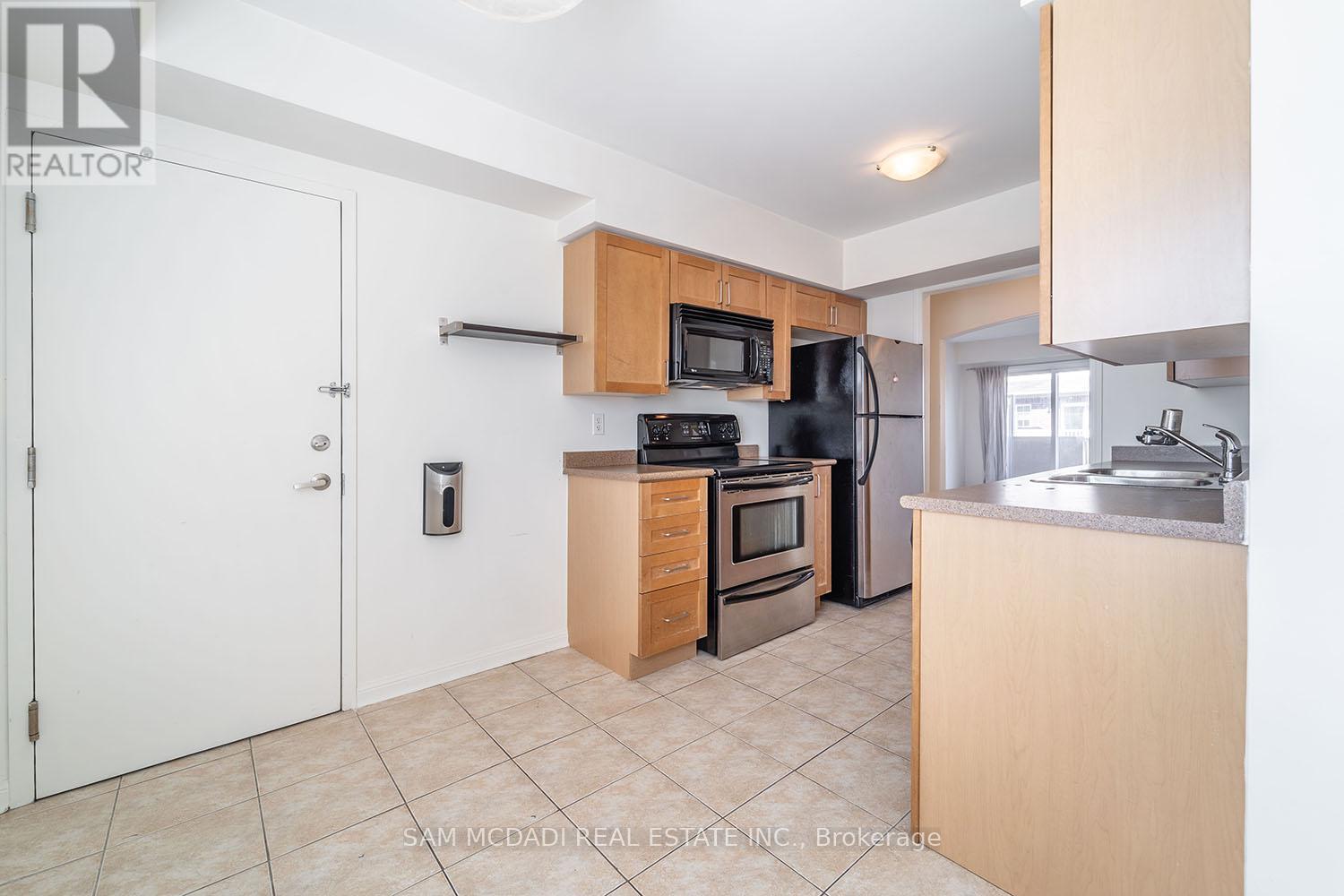 2 - 639 Dundas Street W, Mississauga, Ontario  L5B 0B5 - Photo 14 - W13516284