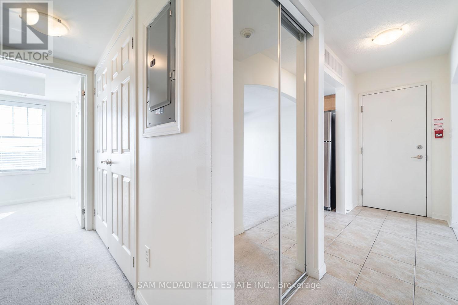 2 - 639 Dundas Street W, Mississauga, Ontario  L5B 0B5 - Photo 21 - W13516284