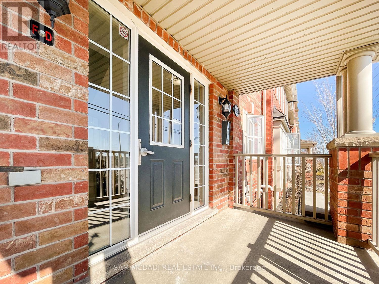 2 - 639 Dundas Street W, Mississauga, Ontario  L5B 0B5 - Photo 5 - W13516284