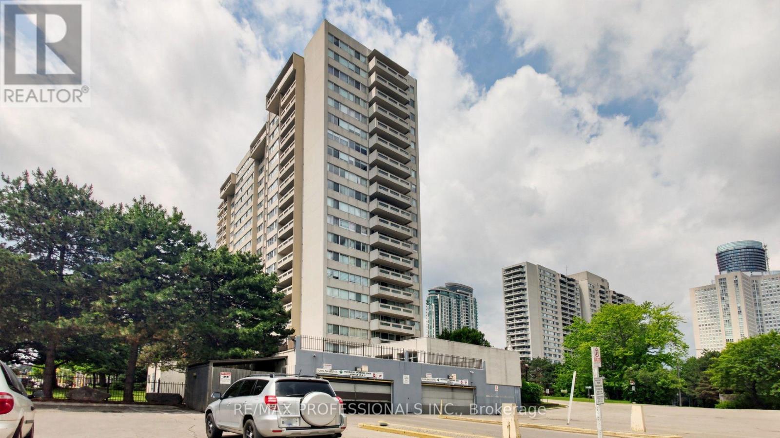 313 - 3590 KANEFF CRESCENT, Mississauga, Ontario