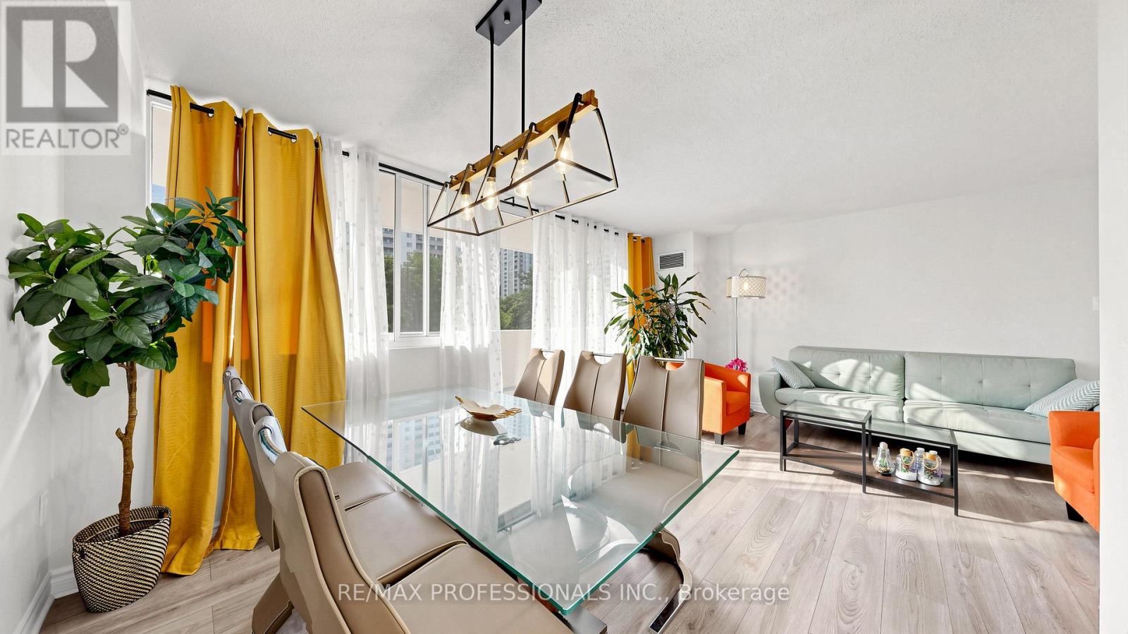 313 - 3590 Kaneff Crescent, Mississauga, Ontario  L5A 3X3 - Photo 10 - W13516290