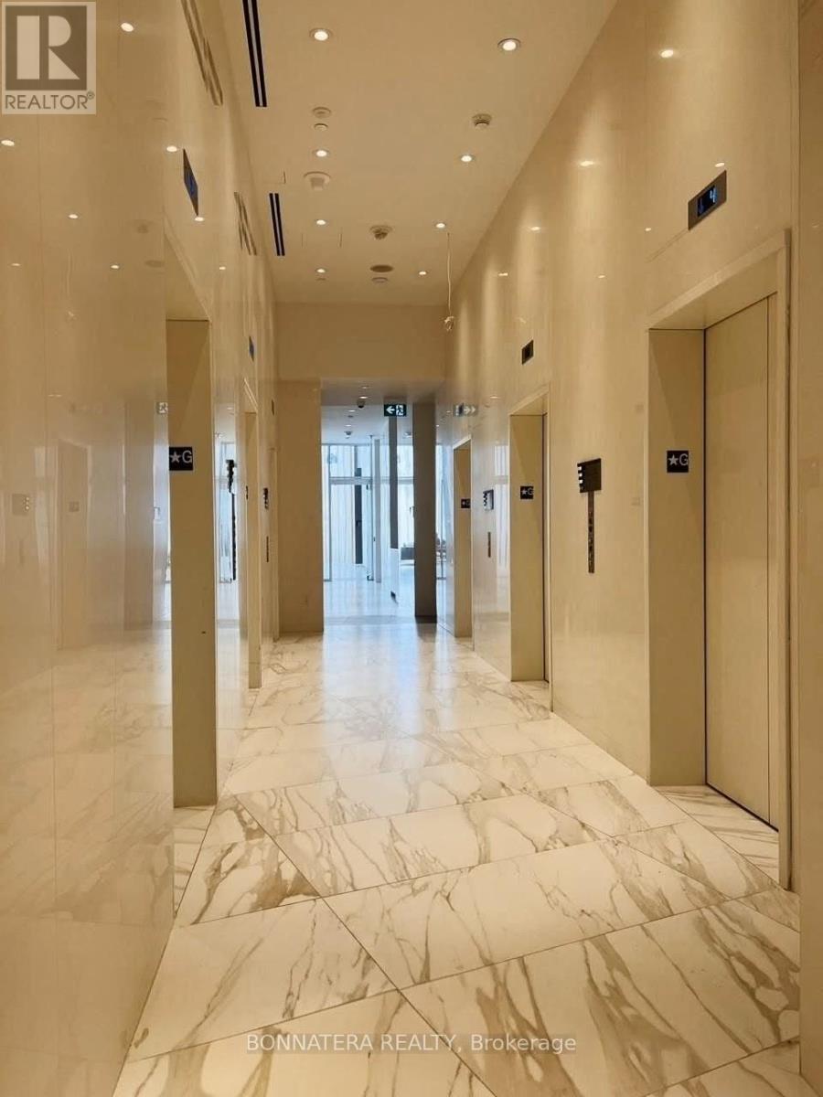 1608 - 3883 Quartz Road, Mississauga, Ontario  L5B 0M4 - Photo 3 - W13516340