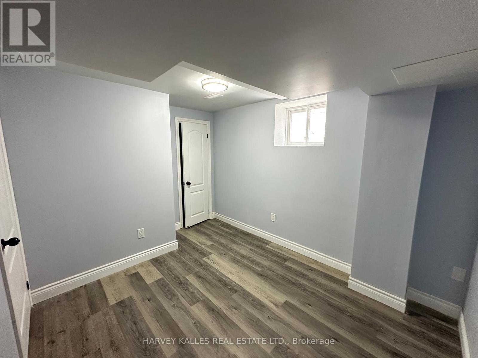 Bsmt - 11 Blue Oak Avenue, Brampton, Ontario  L6R 1C1 - Photo 2 - W13516346