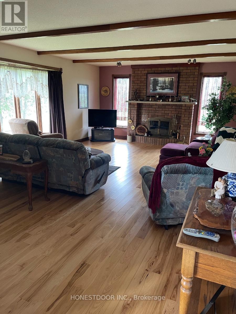 21021 Cherry Hill Road, Thames Centre, Ontario  N0M 2M0 - Photo 7 - X13516292
