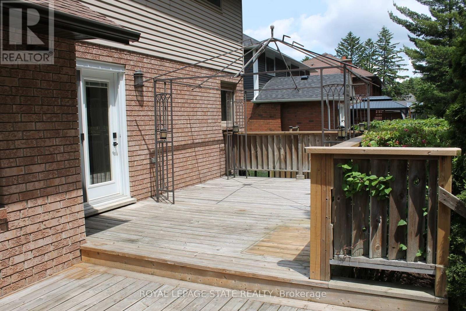 56 Carnegie Place, Hamilton, Ontario L9G 4T9 - Photo 10 - X13516344