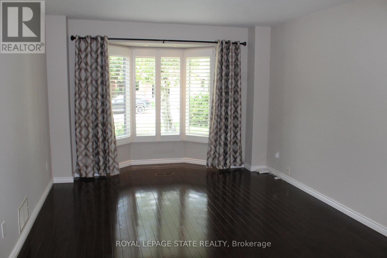 56 Carnegie Place, Hamilton, Ontario L9G 4T9 - Photo 5 - X13516344