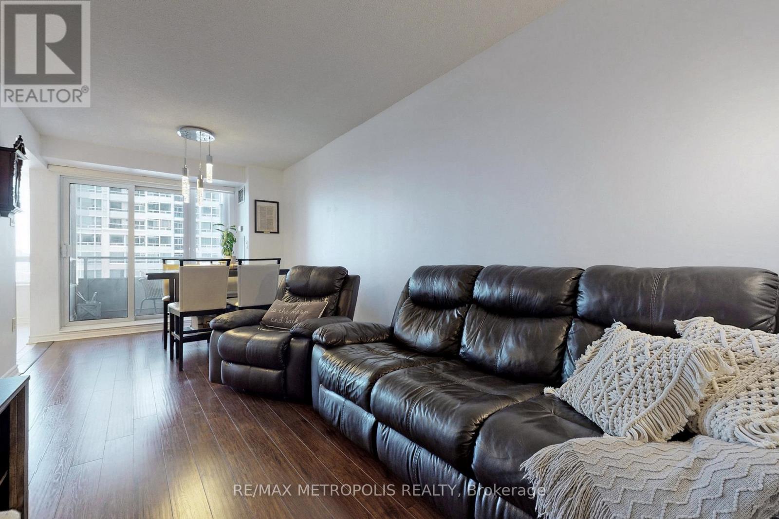 1312 - 3 Rean Drive, Toronto, Ontario  M2K 3C2 - Photo 3 - C13514936