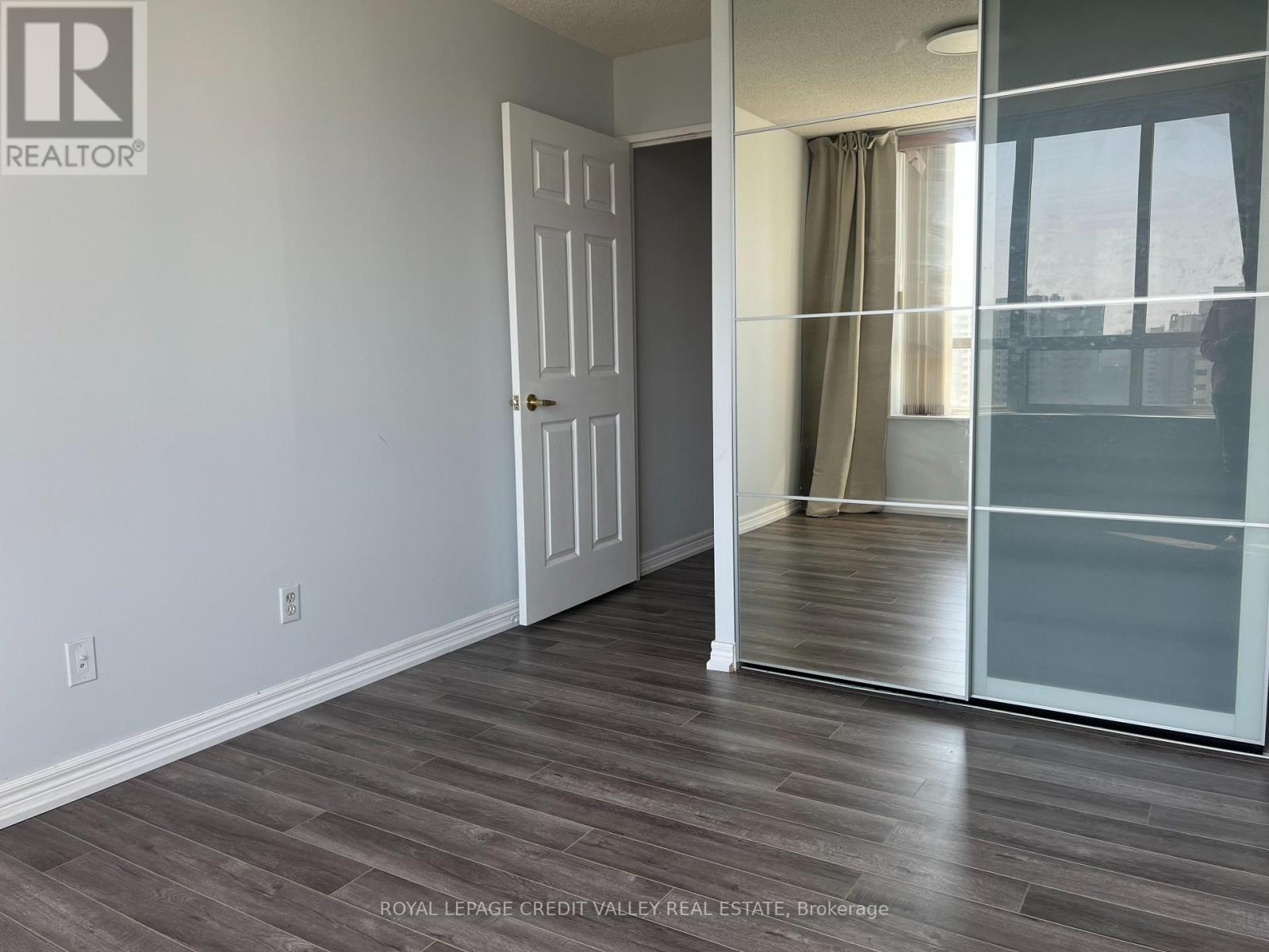 2205 - 156 Enfield Place, Mississauga, Ontario  L5B 4L8 - Photo 21 - W13513572