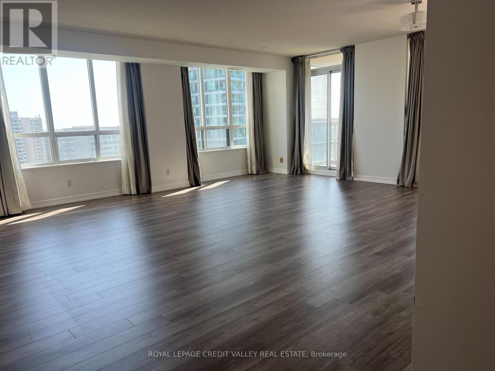 2205 - 156 Enfield Place, Mississauga, Ontario  L5B 4L8 - Photo 7 - W13513572