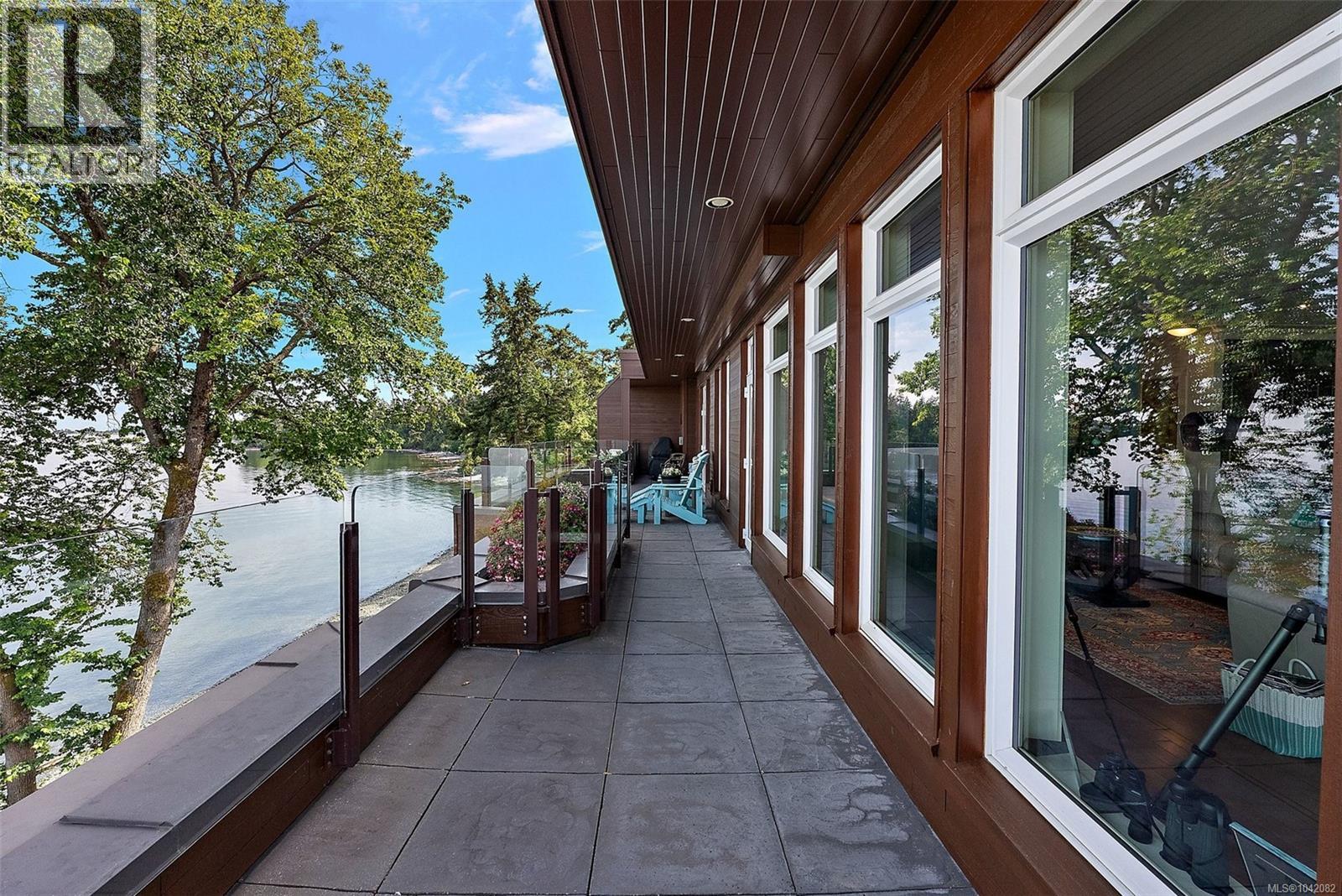302 9115 Lochside Dr, North Saanich, British Columbia  V8L 1N1 - Photo 38 - 1042082