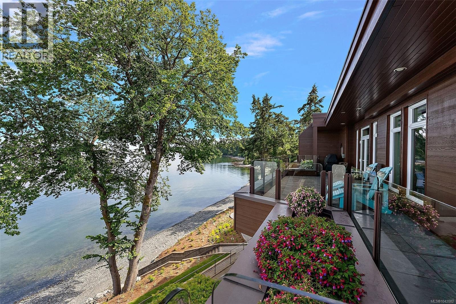 302 9115 Lochside Dr, North Saanich, British Columbia  V8L 1N1 - Photo 39 - 1042082