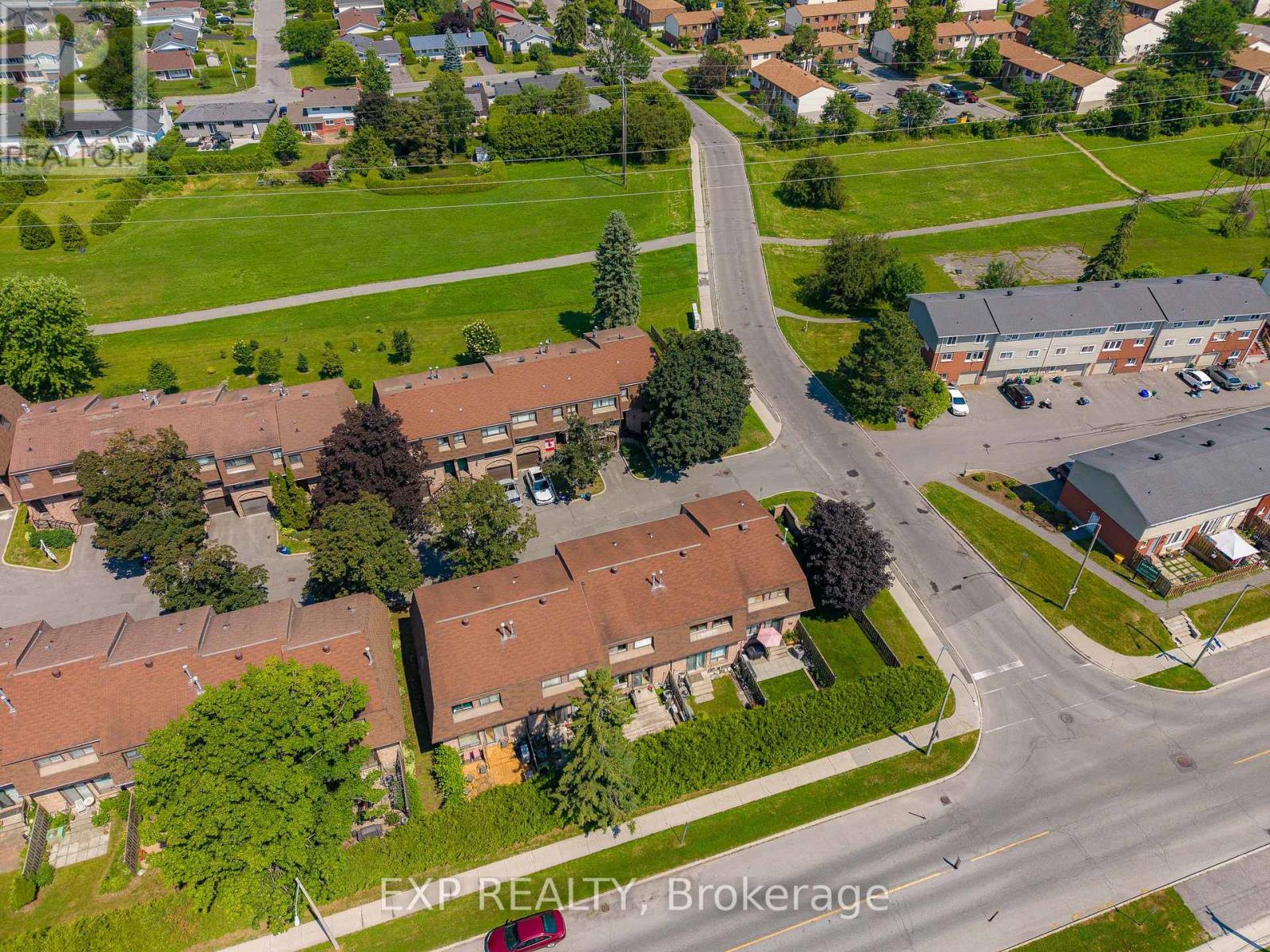 6 - 2 Bertona Street, Ottawa, Ontario  K2G 0W2 - Photo 32 - X13516412