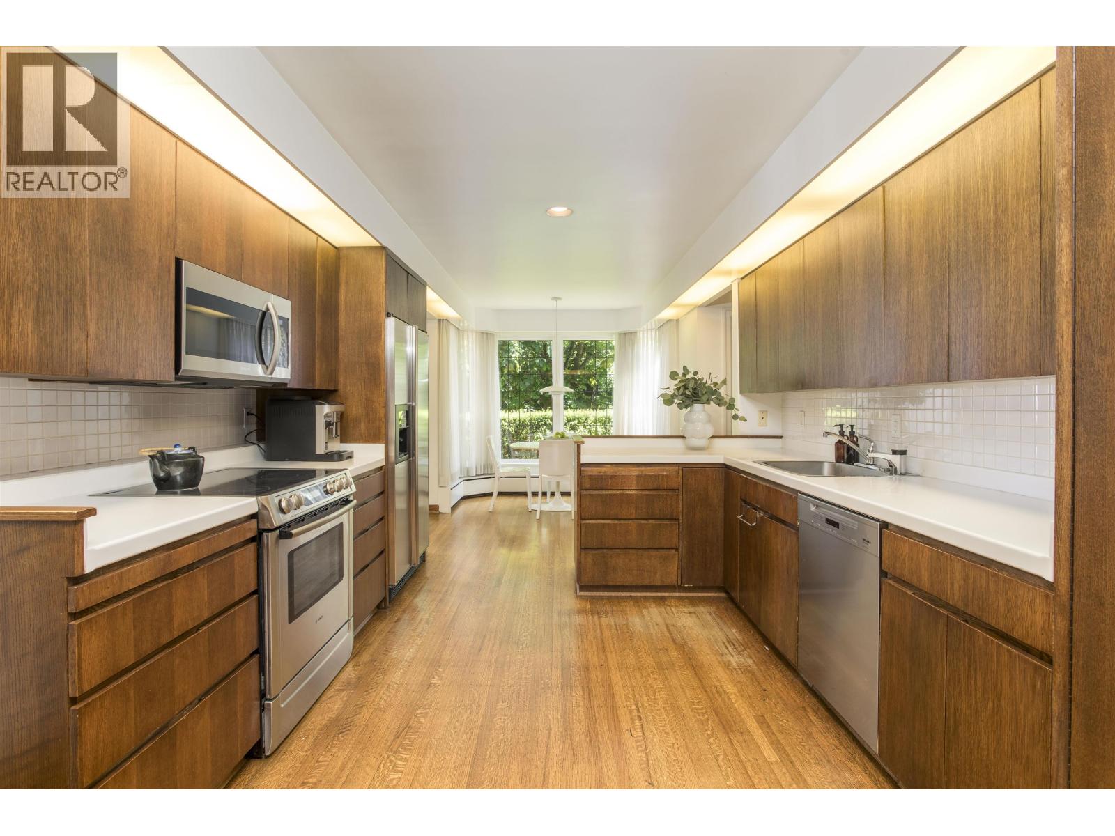 4576 Connaught Drive, Vancouver, British Columbia V6J 4E2 - Photo 11 - R3142195