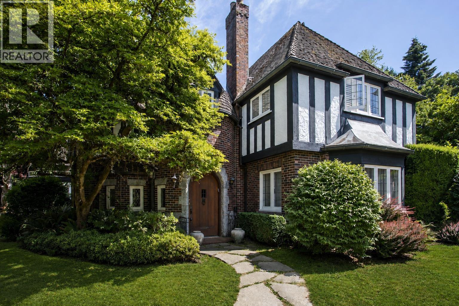 4576 Connaught Drive, Vancouver, British Columbia V6J 4E2 - Photo 2 - R3142195