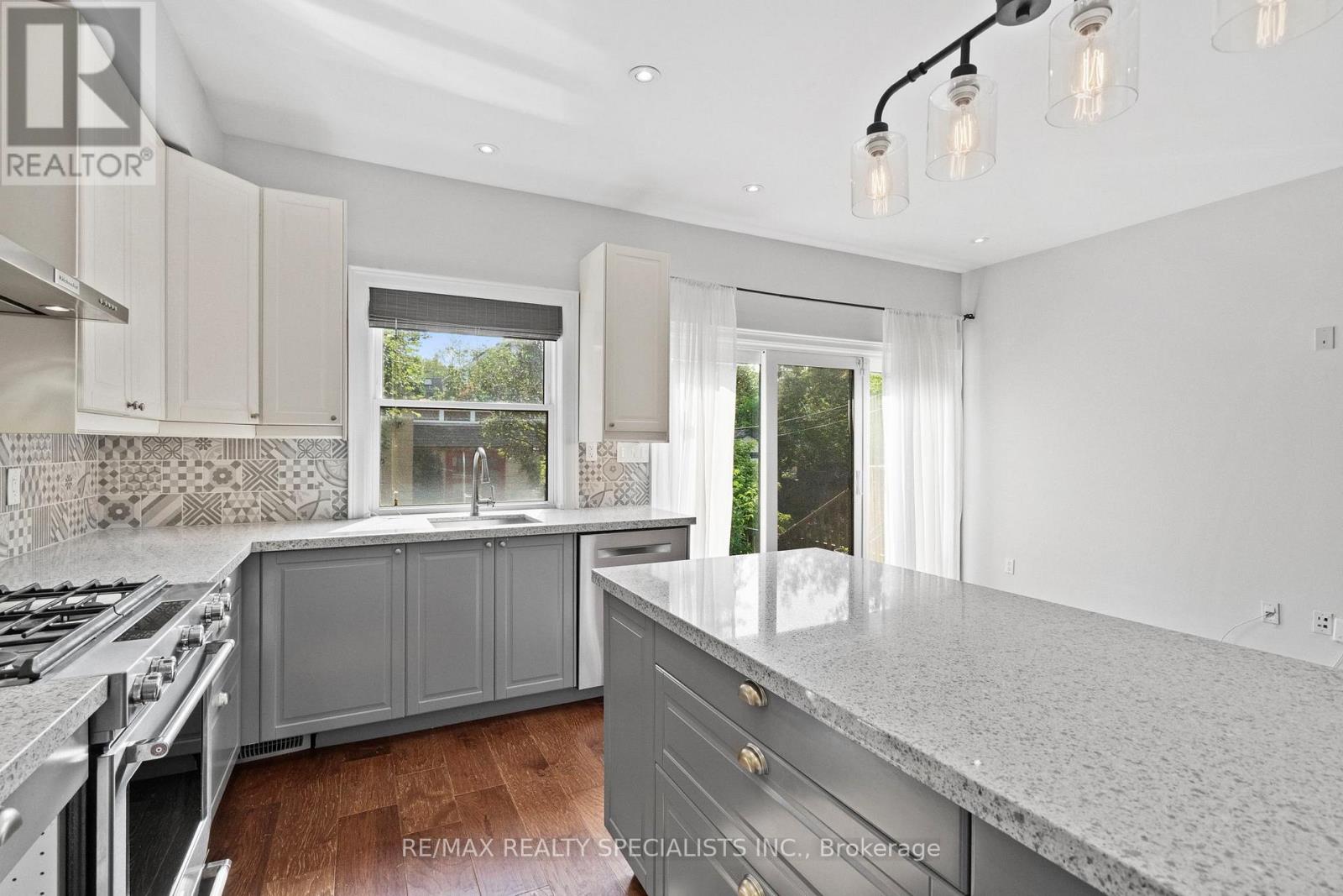 73 Eleventh Street, Toronto, Ontario M8V 3G4 - Photo 15 - W13516428