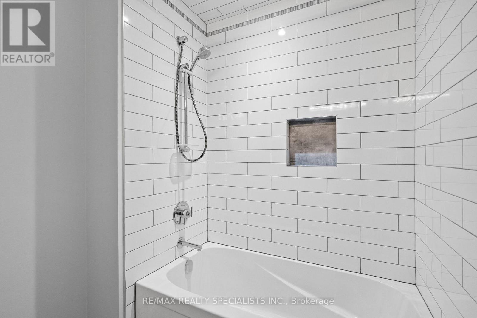 73 Eleventh Street, Toronto, Ontario M8V 3G4 - Photo 22 - W13516428