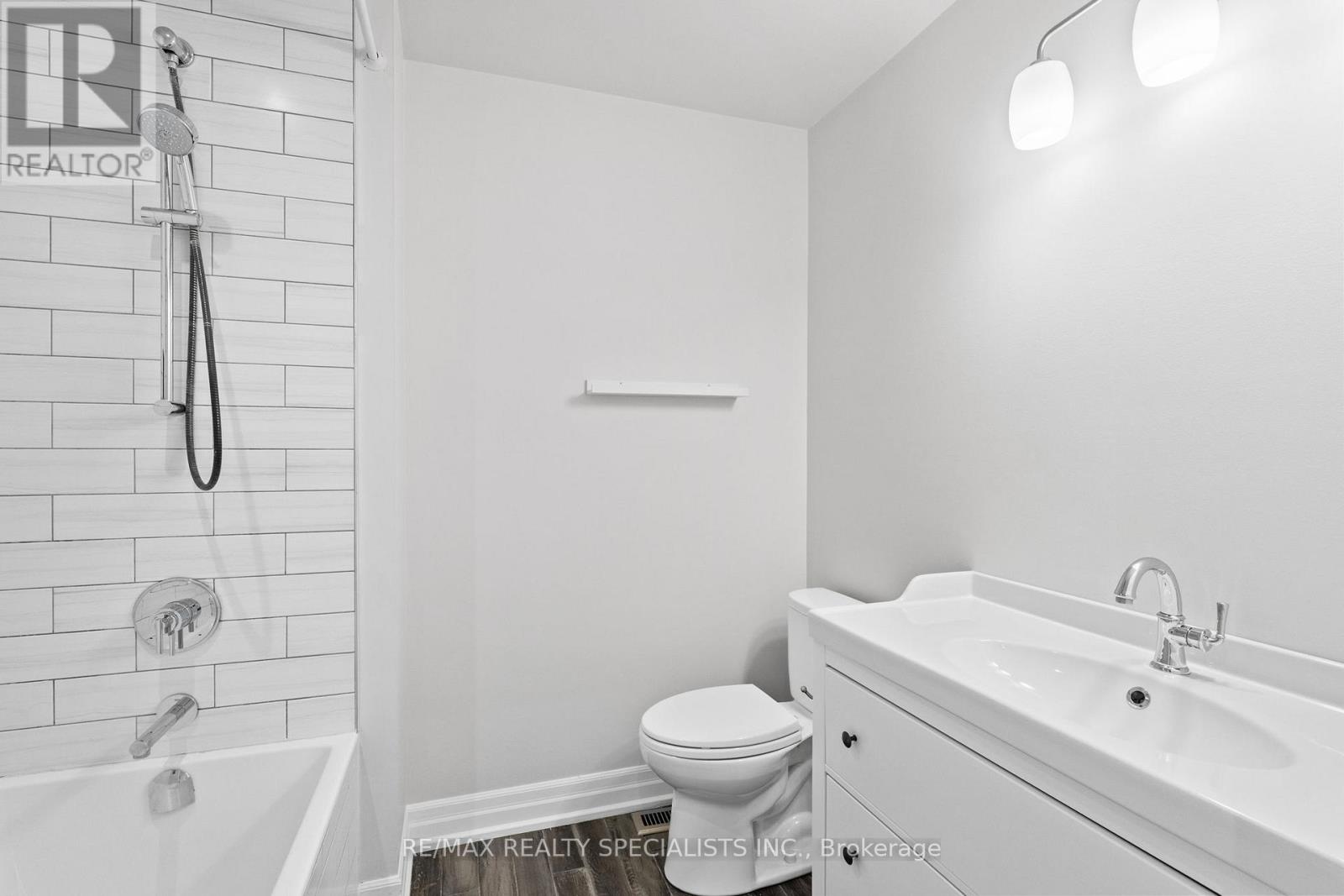 73 Eleventh Street, Toronto, Ontario M8V 3G4 - Photo 27 - W13516428