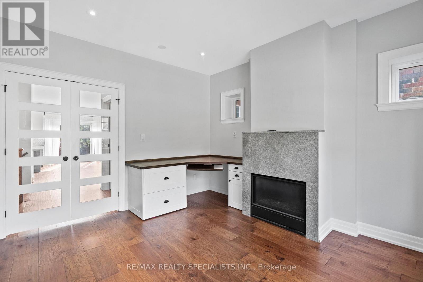 73 Eleventh Street, Toronto, Ontario M8V 3G4 - Photo 5 - W13516428