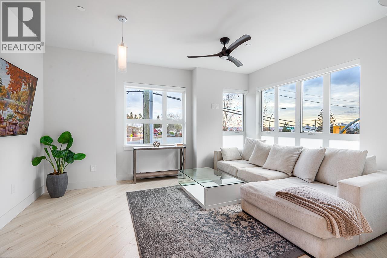 1710 LARSON ROAD, north vancouver, British Columbia
