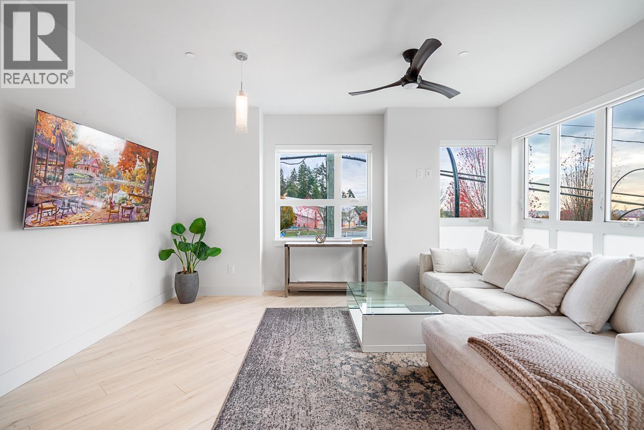 1710 Larson Road, North Vancouver, British Columbia  V7M 2Z4 - Photo 2 - R3142202
