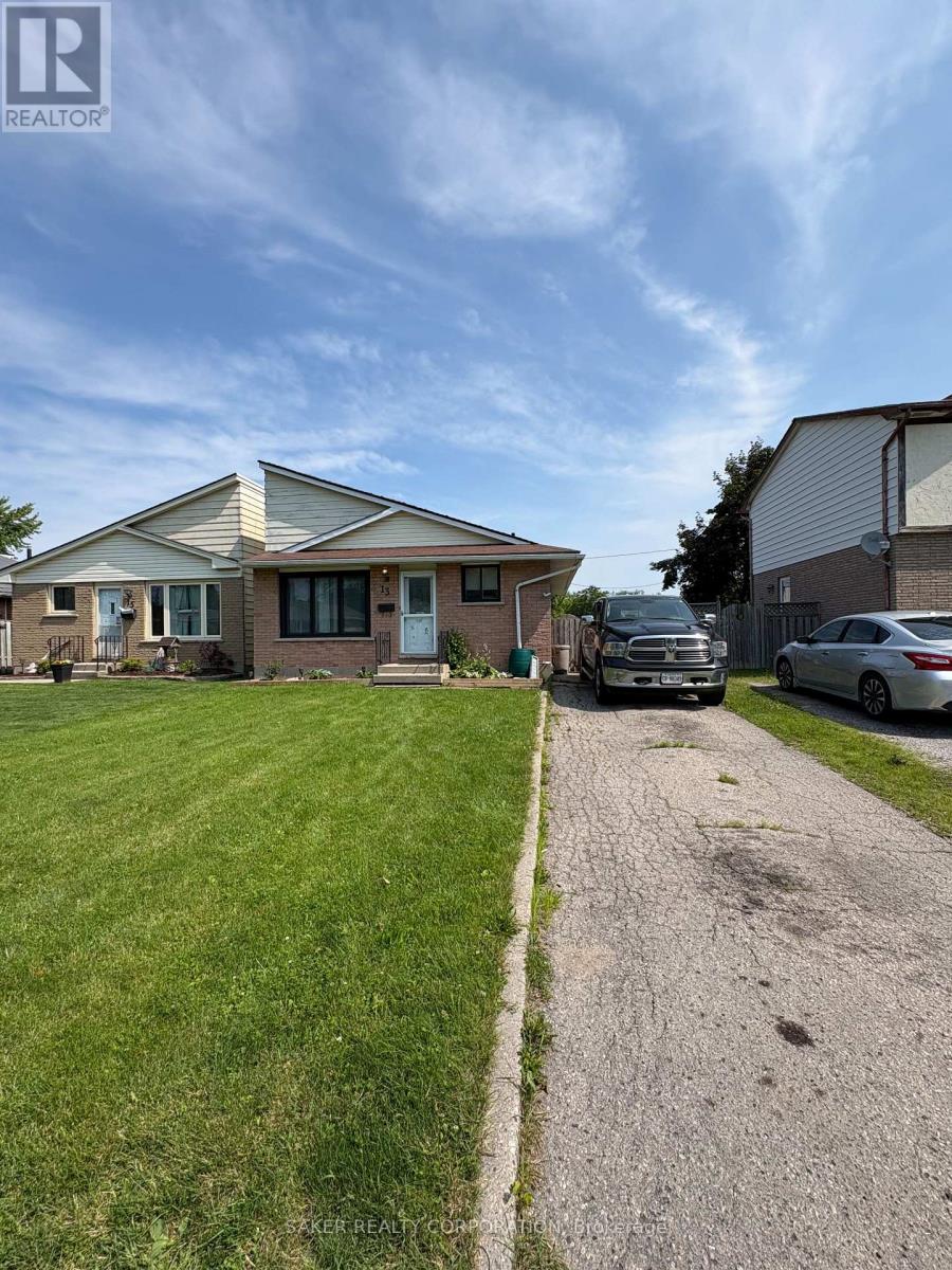 13 Pol Court, St. Thomas, Ontario  N5R 5P9 - Photo 2 - X13516510