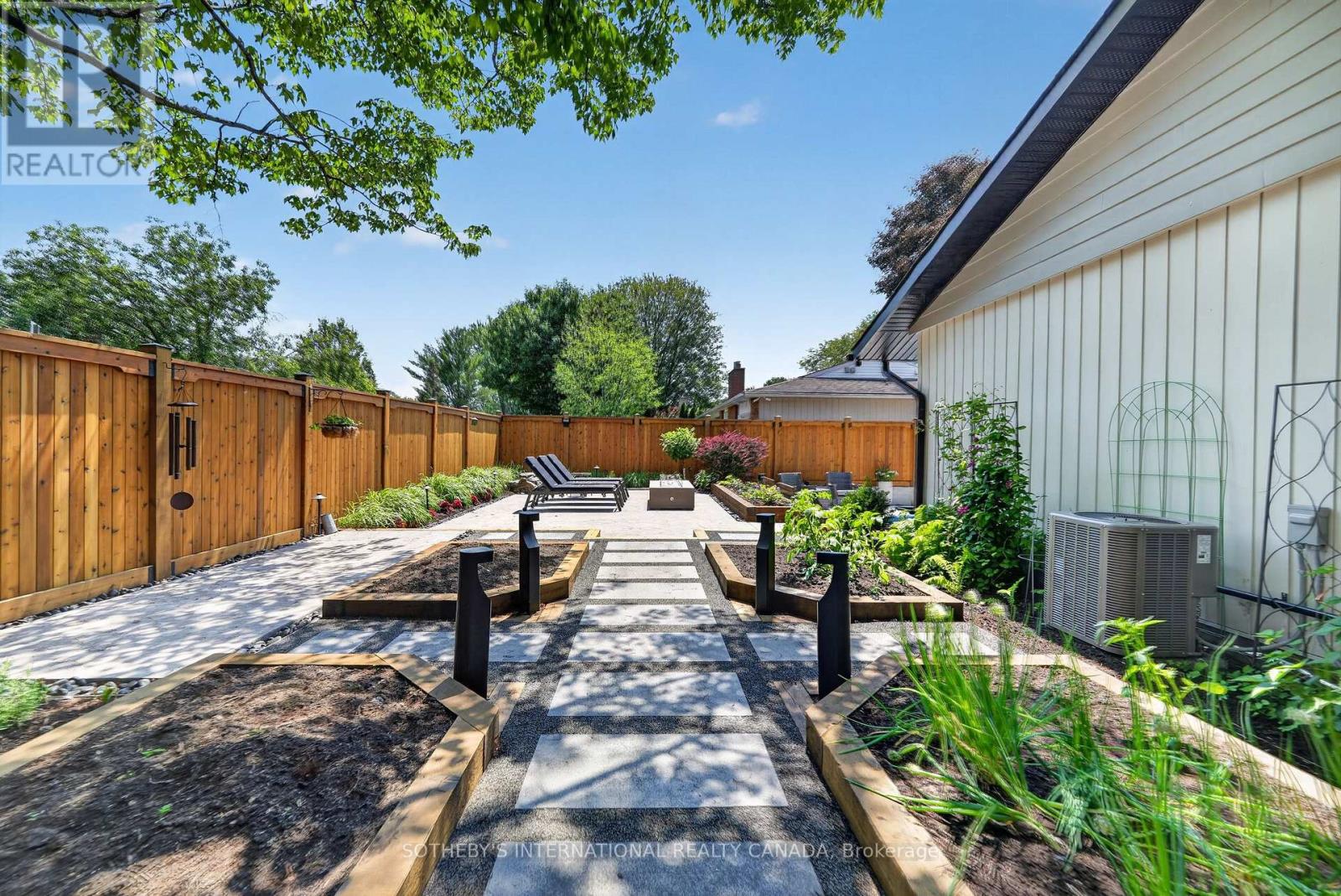 2 Parkglen Drive, Ottawa, Ontario  K2G 3R5 - Photo 38 - X13516454