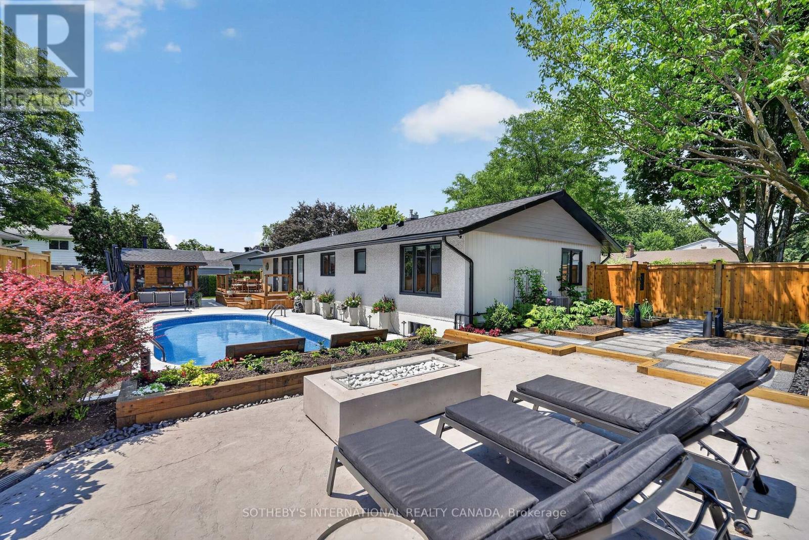 2 Parkglen Drive, Ottawa, Ontario  K2G 3R5 - Photo 39 - X13516454