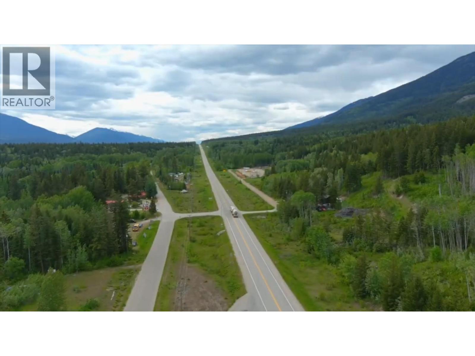 11920 Essen Road, Valemount, British Columbia  V0E 2Z0 - Photo 5 - C8080079