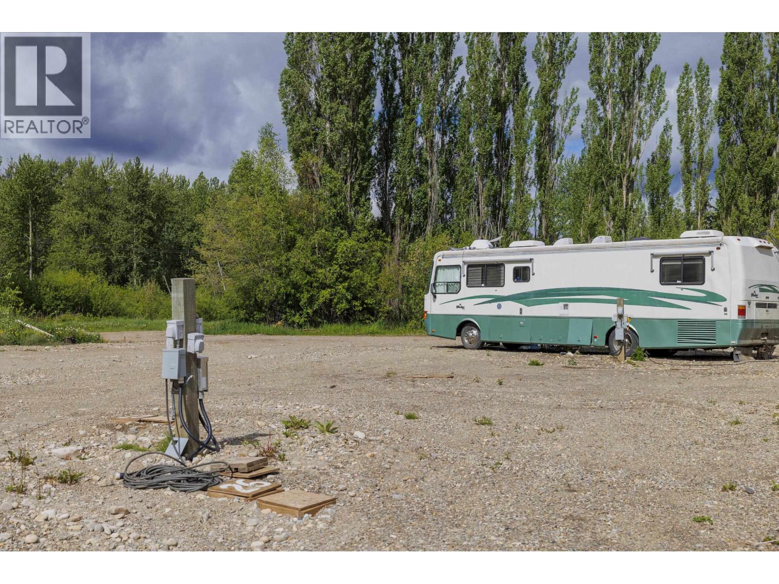 11920 Essen Road, Valemount, British Columbia  V0E 2Z0 - Photo 12 - C8080079