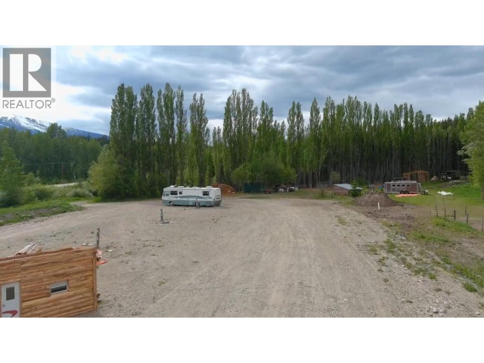 11920 Essen Road, Valemount, British Columbia  V0E 2Z0 - Photo 13 - C8080079