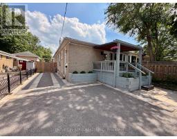 301 AXMINSTER DRIVE, Richmond Hill, Ontario