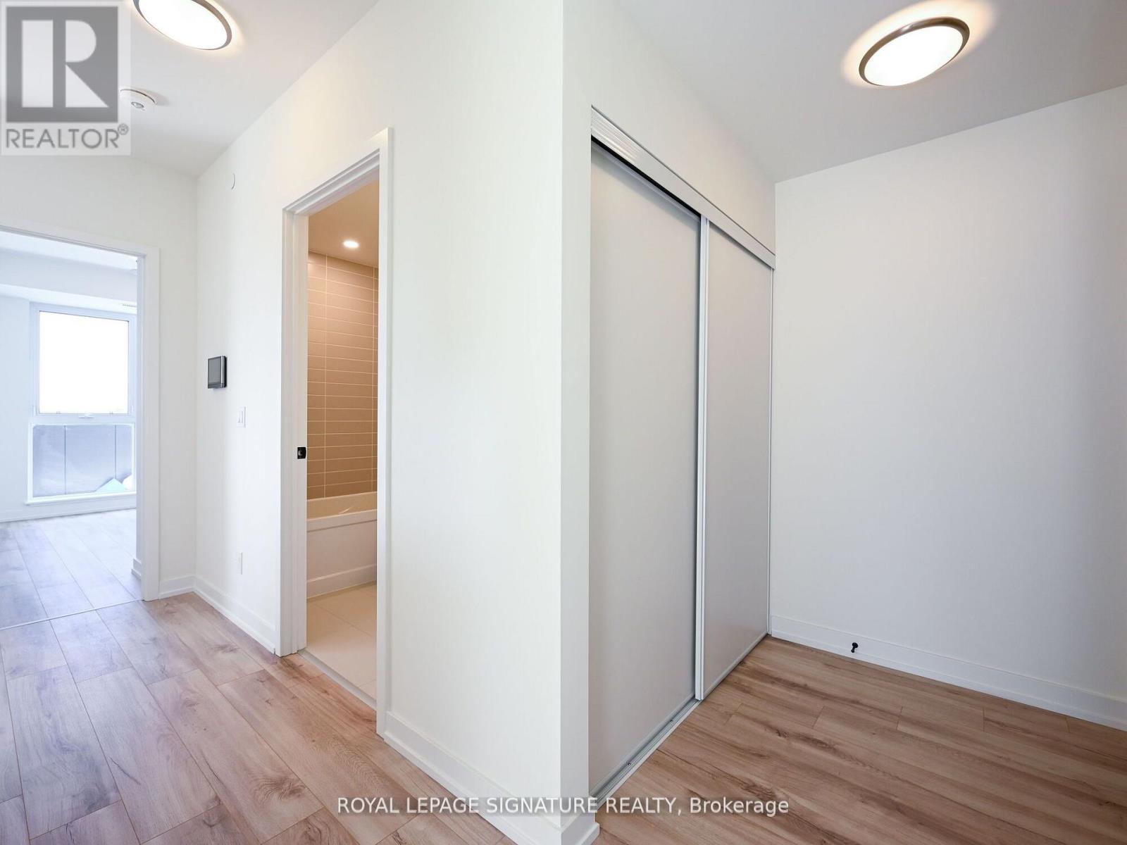 304 - 345 Wheat Boom Drive N, Oakville, Ontario L6H 7X5 - Photo 8 - W13516472
