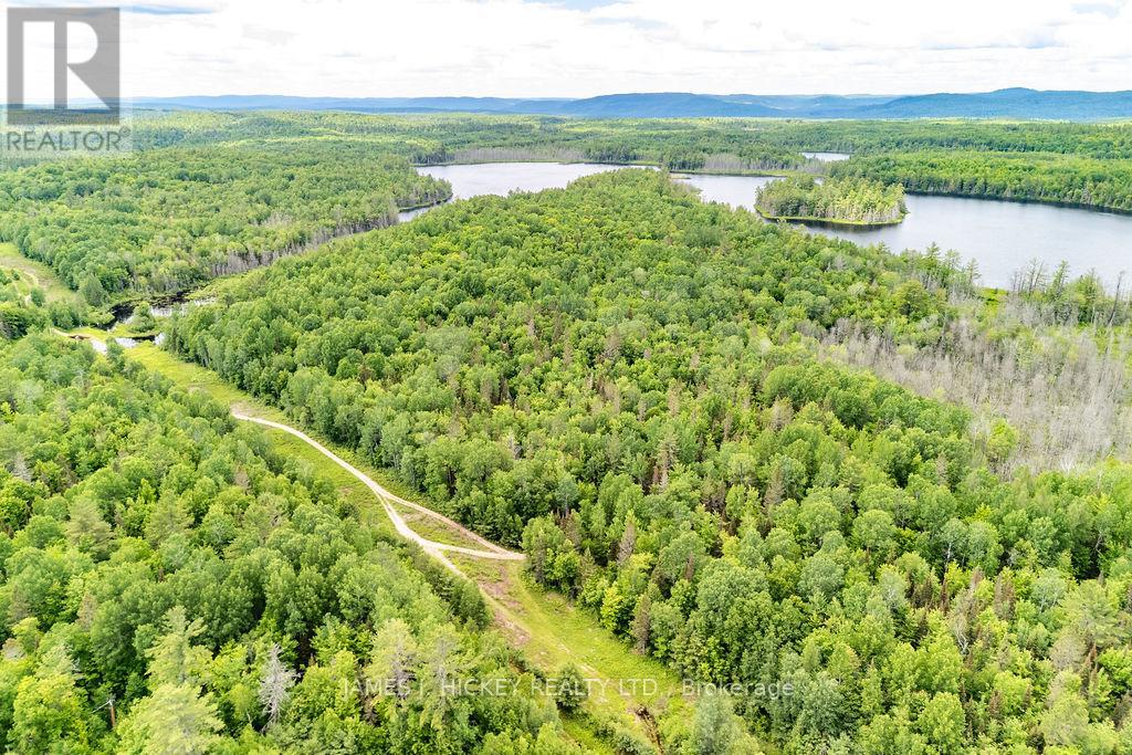 299 Ko Lodge Trail Road, Laurentian Hills, Ontario  K0J 1P0 - Photo 33 - X13516548