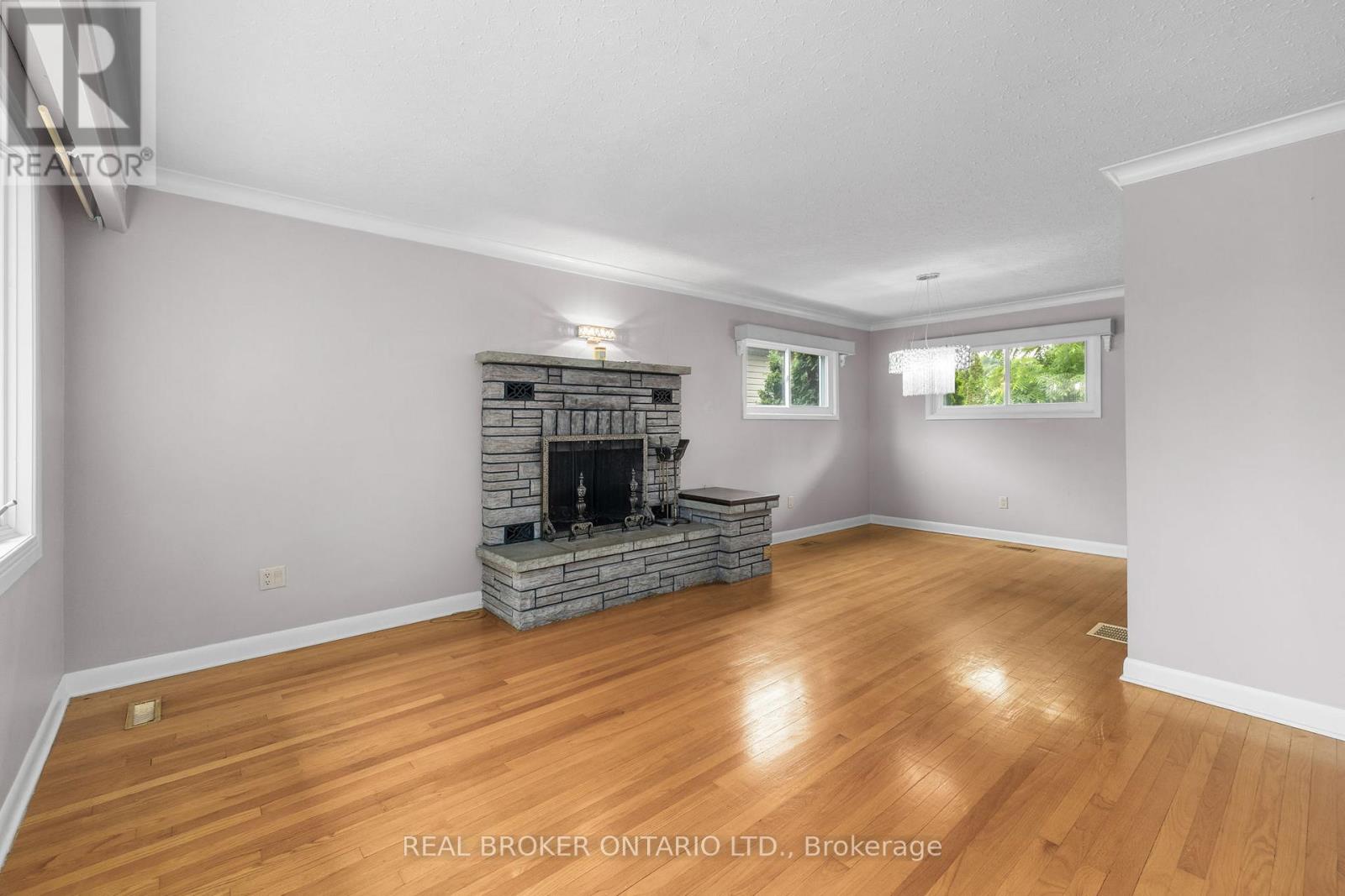 300 Country Street, Mississippi Mills, Ontario  K0A 1A0 - Photo 10 - X13516534
