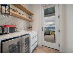 5725 Mountainside Drive, Kelowna, British Columbia  V1W 5L6 - Photo 37 - 10389760