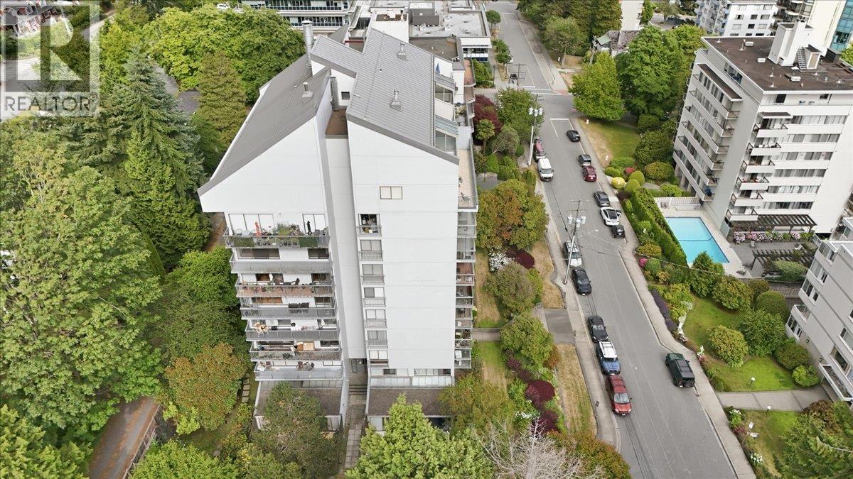 802 1745 Esquimalt Avenue, West Vancouver, British Columbia V7V 1R7 - Photo 37 - R3142242