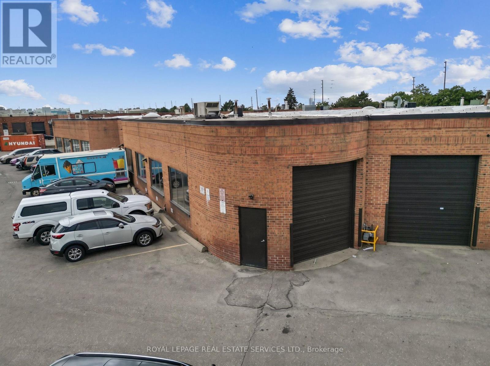 1 - 32 GOODMARK PLACE, Toronto, Ontario
