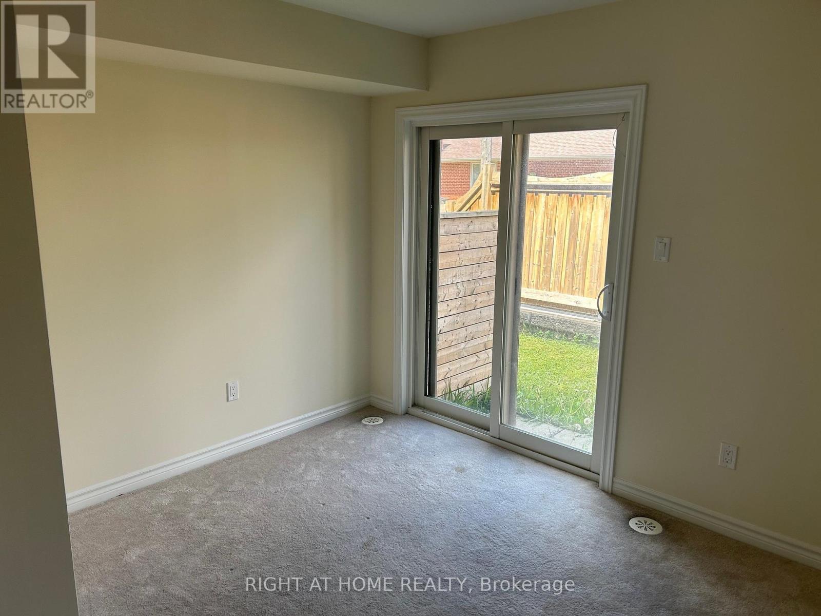 71 City Park Circle, Vaughan, Ontario L4L 0H2 - Photo 12 - N13516542