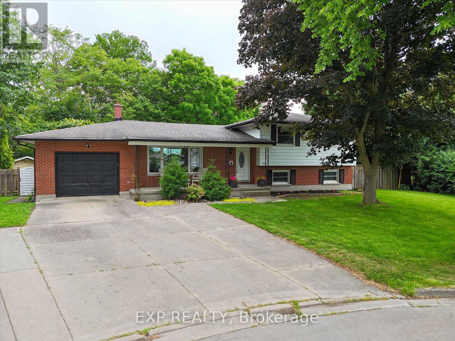14 THE BIRCHES STREET, London South, Ontario