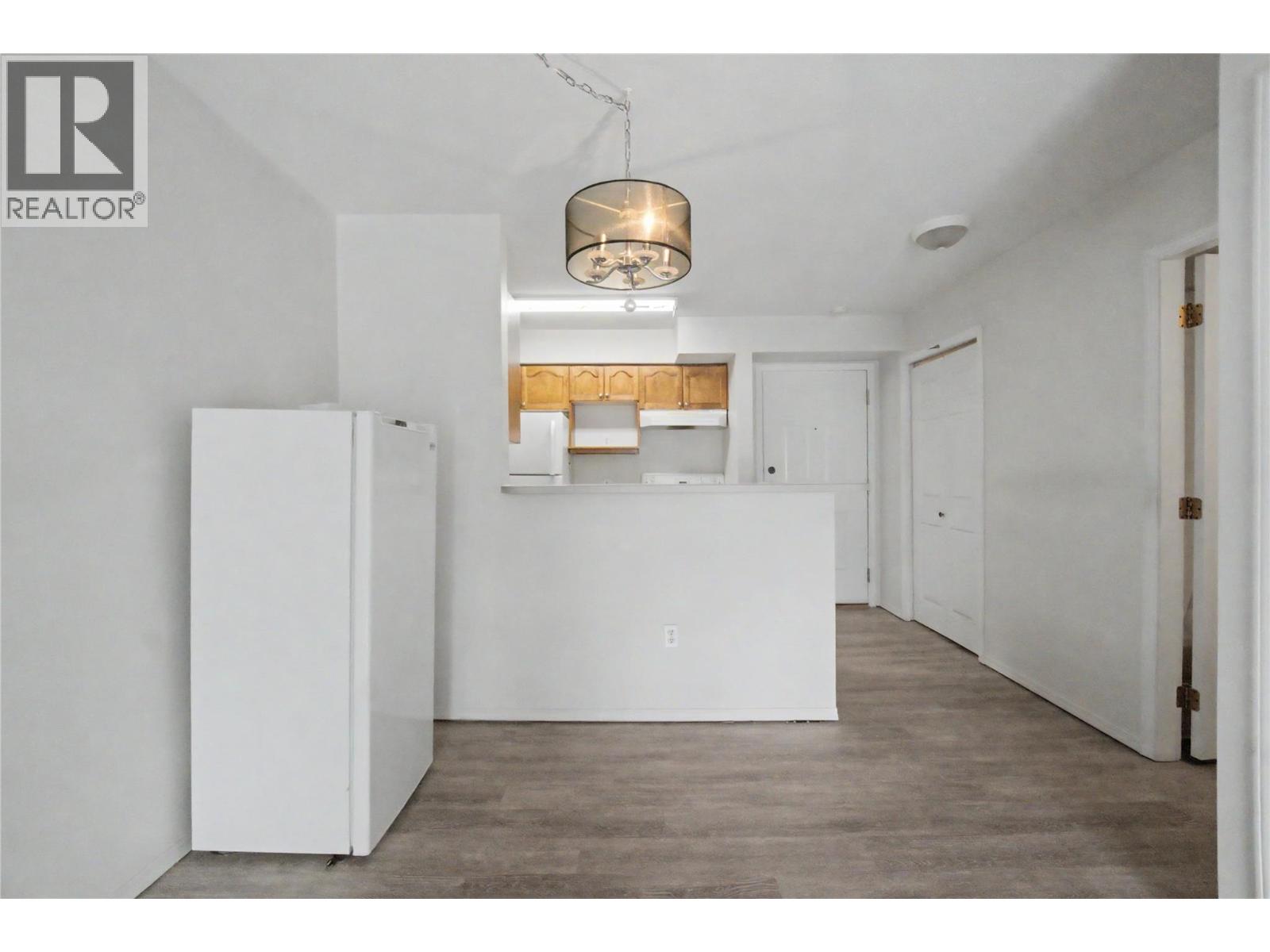 640 3 Street SW Unit# 406, Salmon Arm, British Columbia  V1E 2R3 - Photo 13 - 10390814
