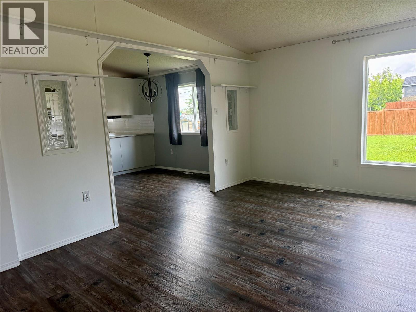 500 99 Avenue, Dawson Creek, British Columbia  V1G 1T3 - Photo 15 - 10393504