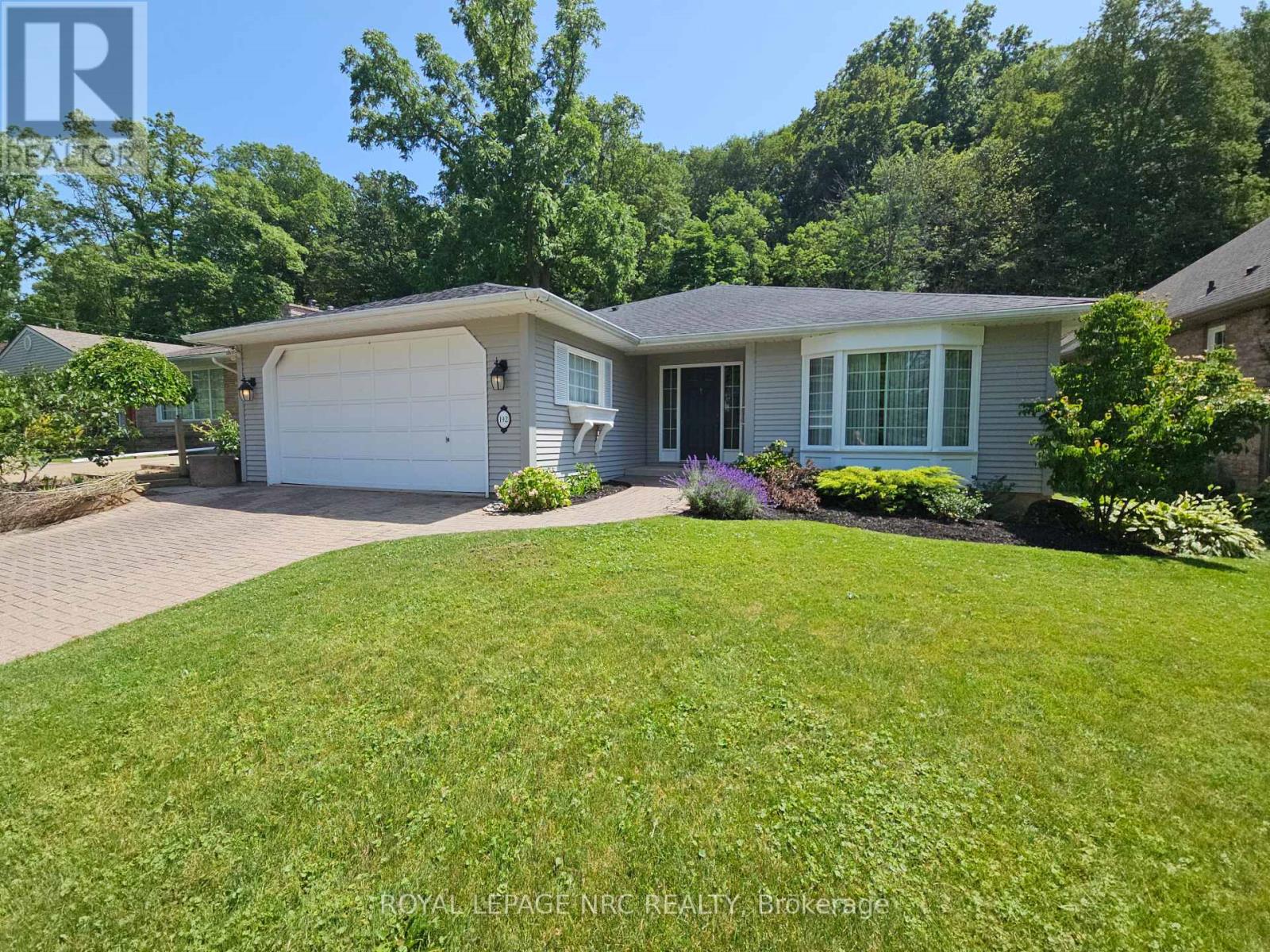 192 WOODSIDE DRIVE, St. Catharines, Ontario