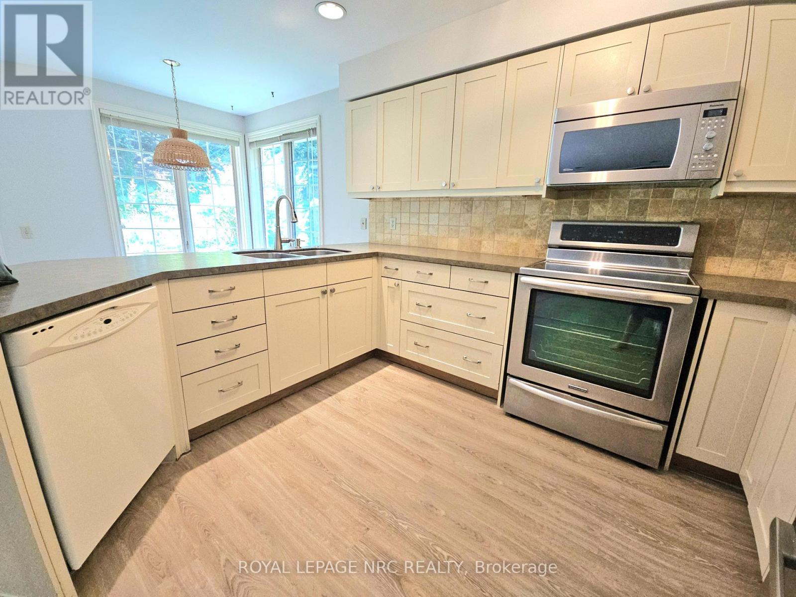 192 Woodside Drive, St. Catharines, Ontario  L2T 1X6 - Photo 7 - X13516628