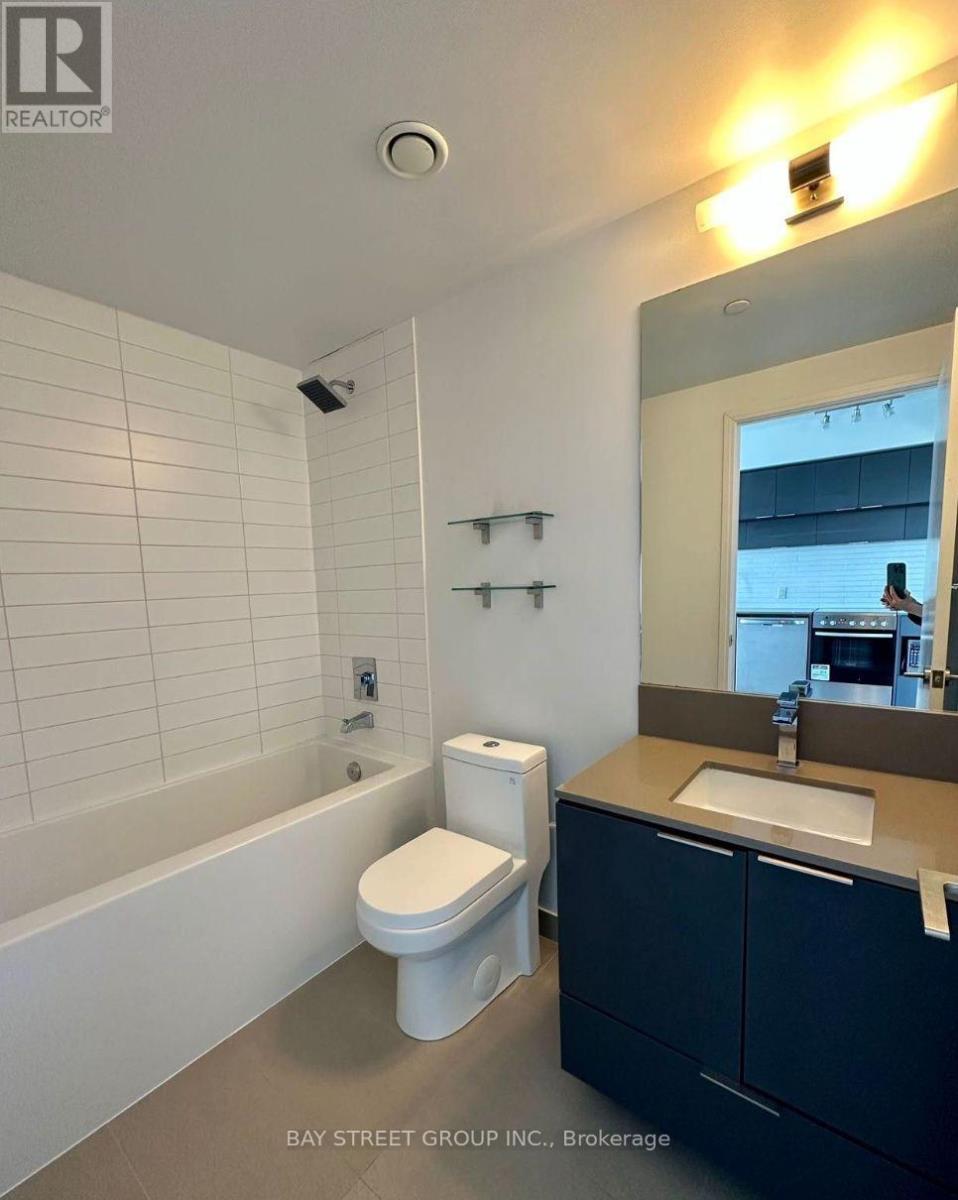 5503 - 181 Dundas Street E, Toronto, Ontario  M5A 0N5 - Photo 12 - C13516574