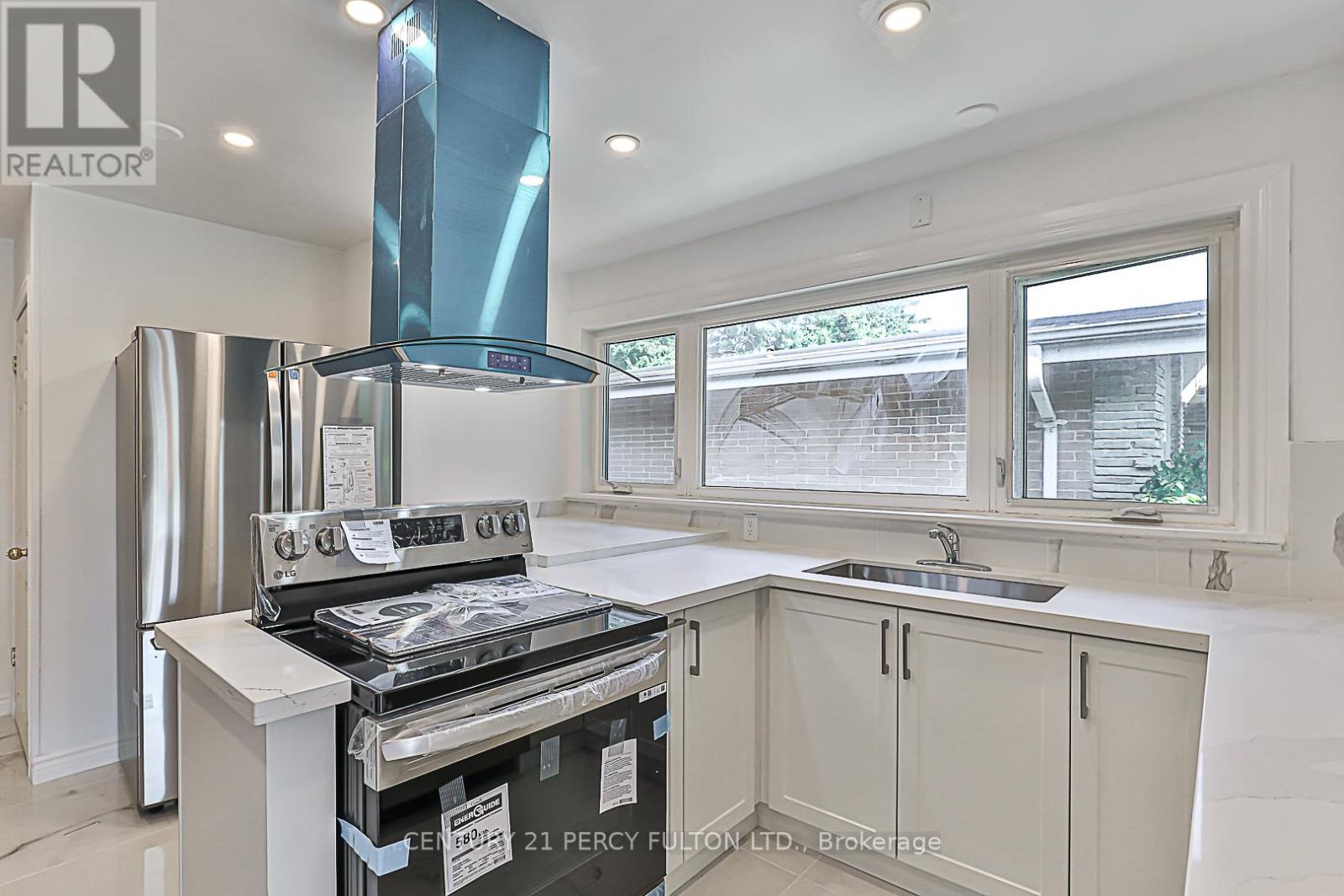 Main - 6 Blithfield Avenue, Toronto, Ontario  M2K 1Y1 - Photo 4 - C13516592
