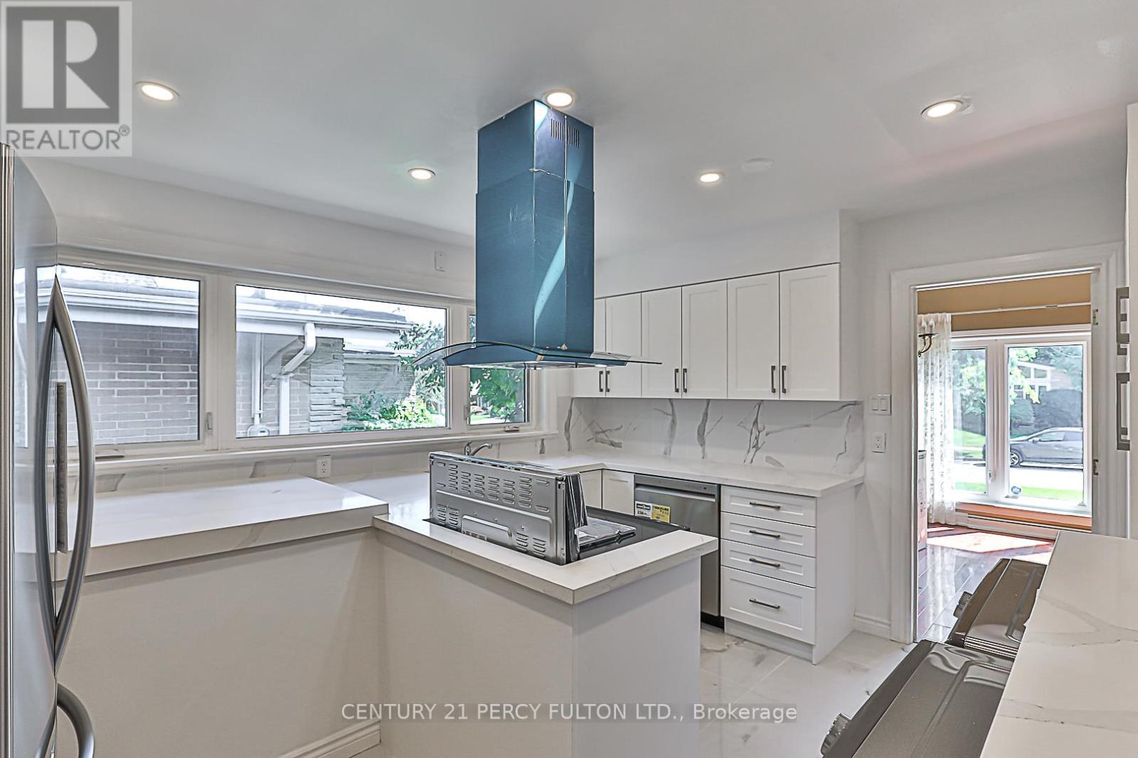 Main - 6 Blithfield Avenue, Toronto, Ontario  M2K 1Y1 - Photo 5 - C13516592