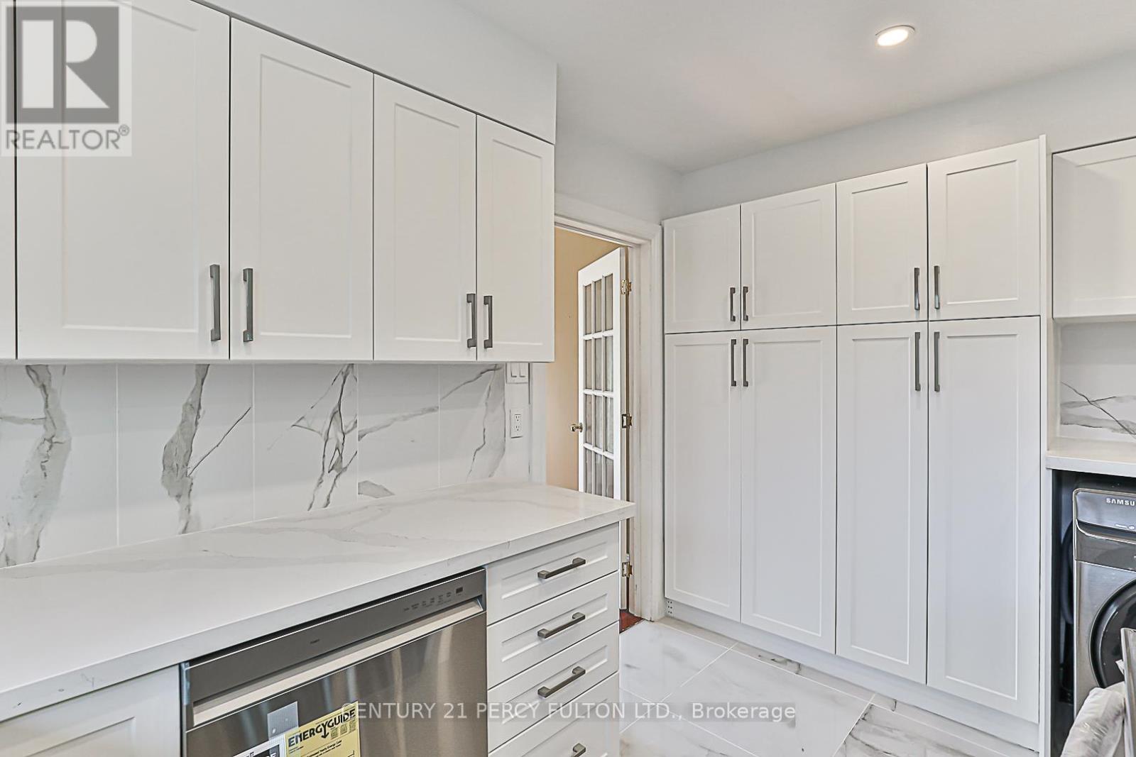 Main - 6 Blithfield Avenue, Toronto, Ontario  M2K 1Y1 - Photo 7 - C13516592