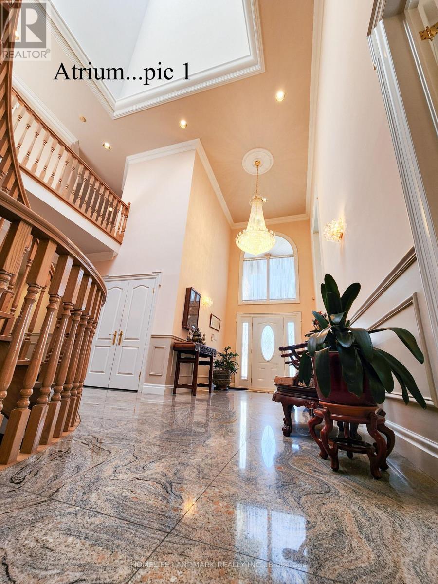 16 Lawnview Drive, Toronto, Ontario  M2N 5J8 - Photo 6 - C13516622