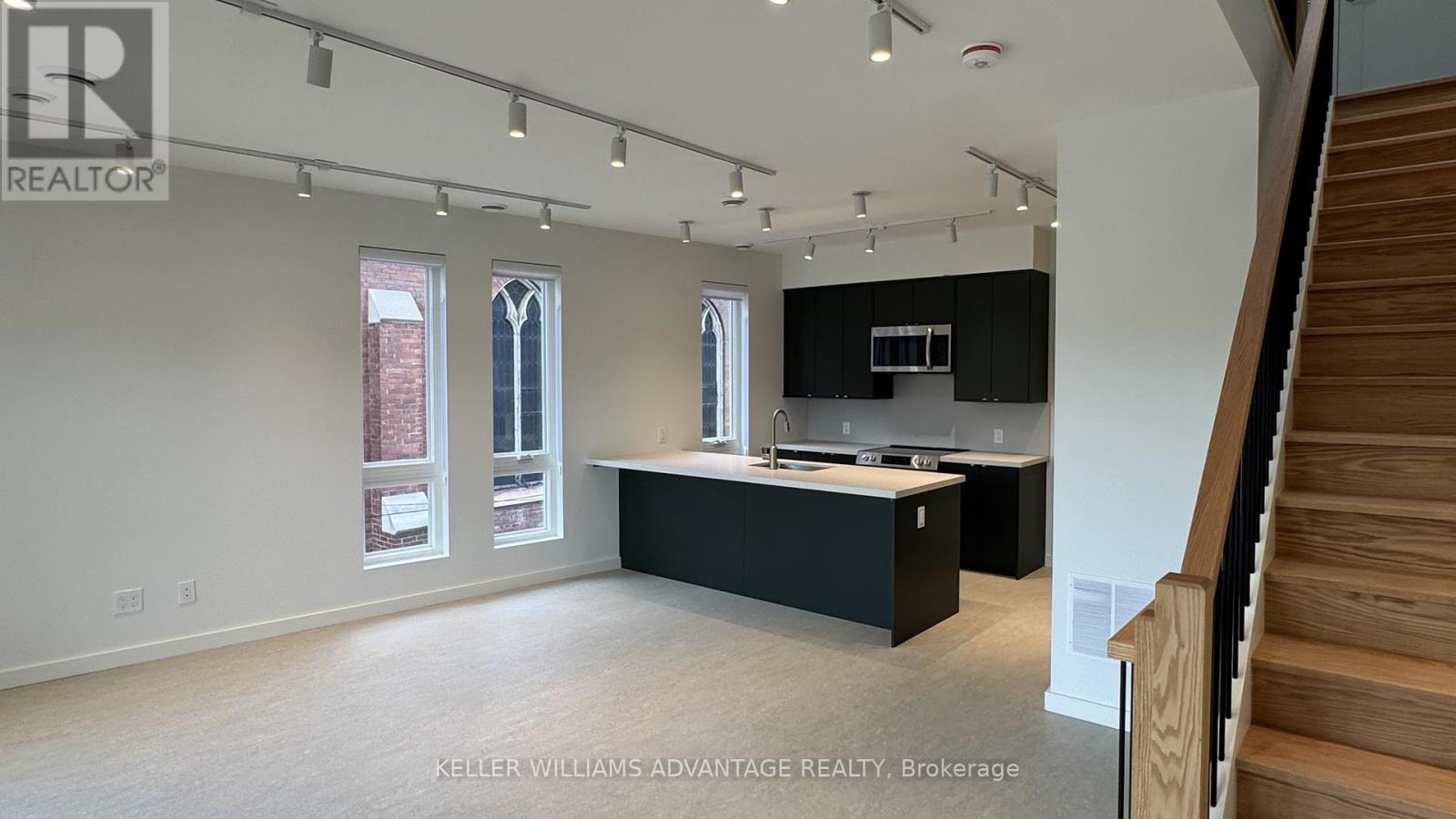 Unit D - 616 Delaware Avenue N, Toronto, Ontario  M6H 2V2 - Photo 3 - C13516636